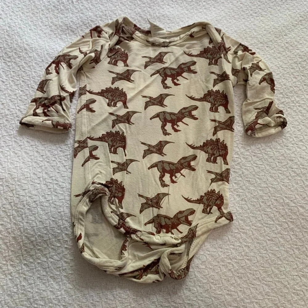 5/$25 Kate Quinn Bamboo Dinosaur Print‎ Long Sleeve Lap Neck Bodysuit 3-6M